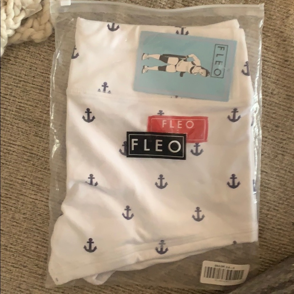 Flex shorts